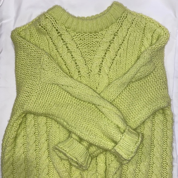 Aerie Chunky Cable Knit Sweater 🍐 - Picture 6 of 8
